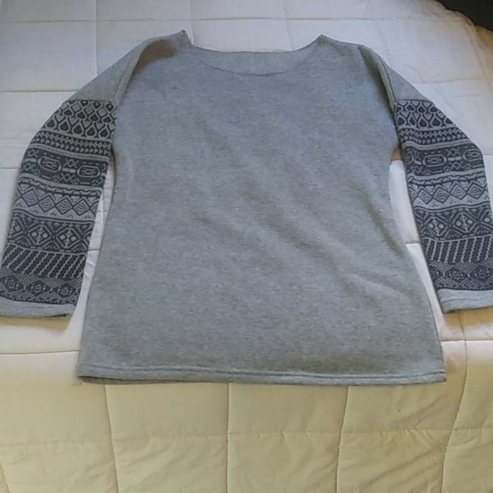 Long Sleeve sweat shirt